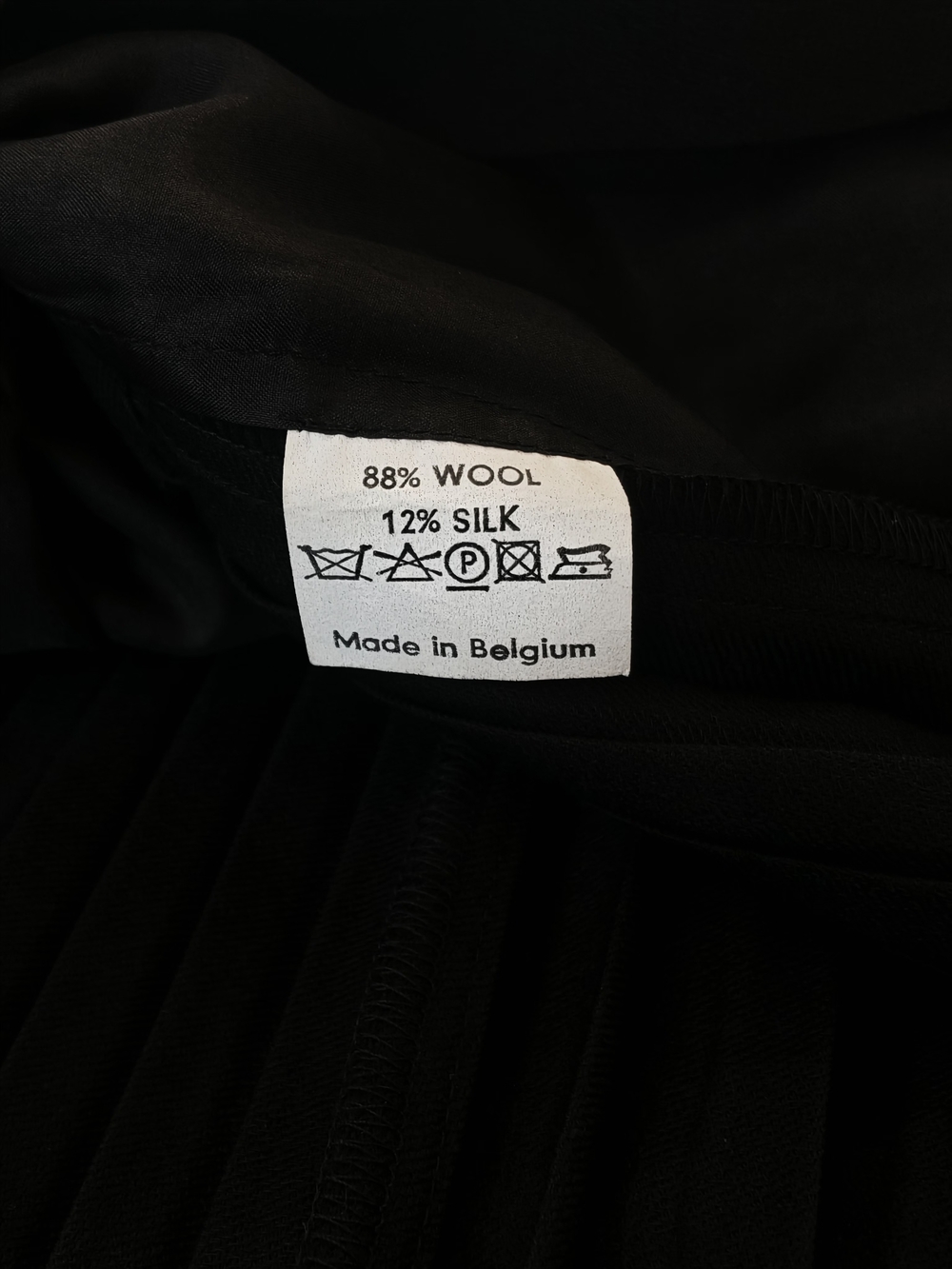 Dries Van Noten Black Pleated Midi Dress - Picture 6 of 8